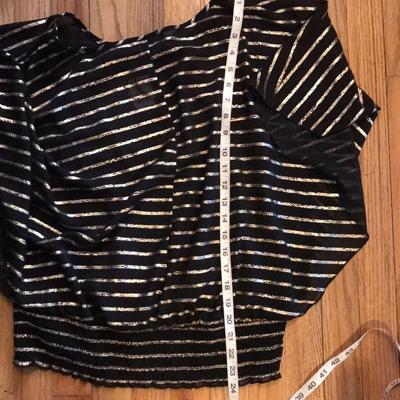 🆕 By and By Black Gold Striped Batwing Blouse Lrg - Picture 7 of 7